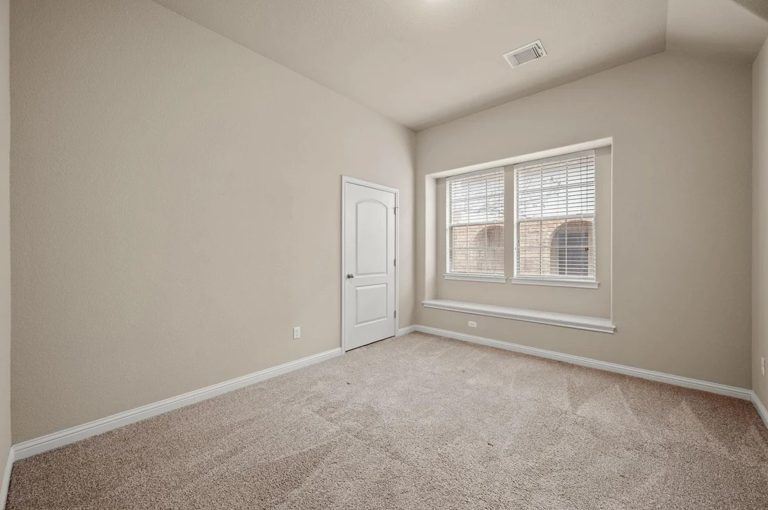 Photo of 3336 Pine Needle CIR