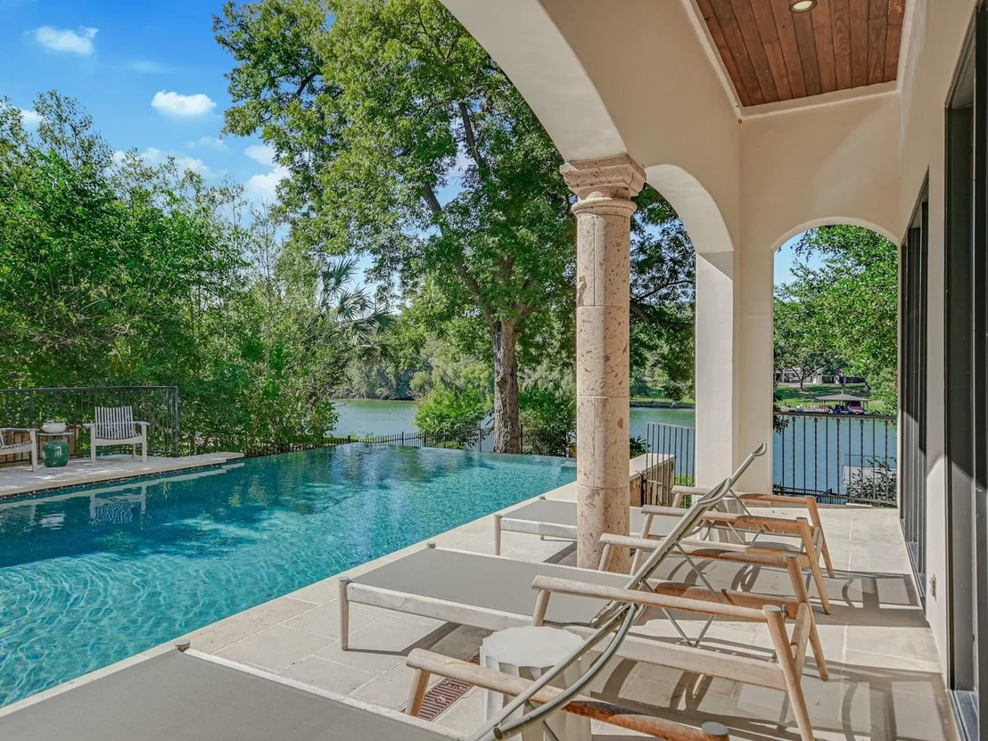 Photo of 1614 Bruton Springs Road