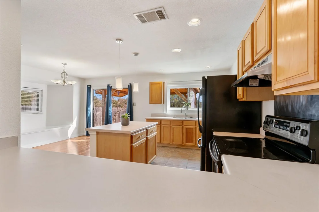Photo of 1602 Candlelight DR