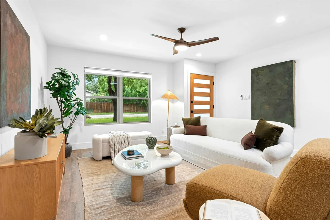 Photo of 8601 Winding WALK