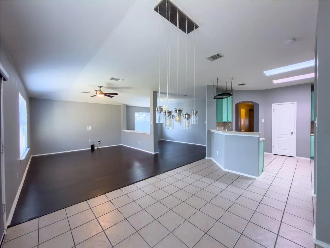 Photo of 310 Bubbling Brook DR