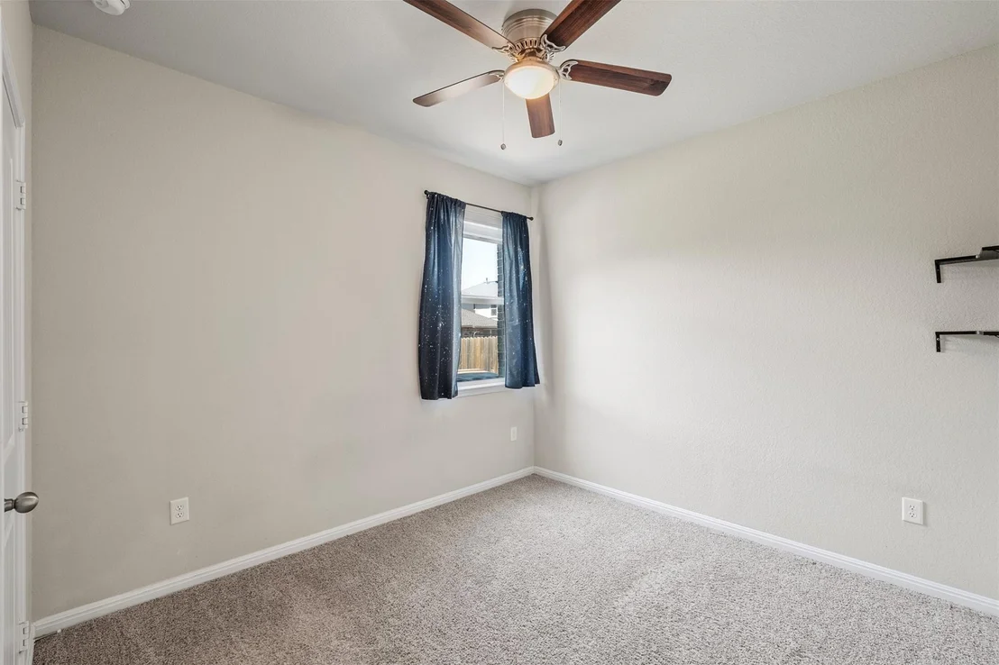 Photo of 120 Ellinger RD