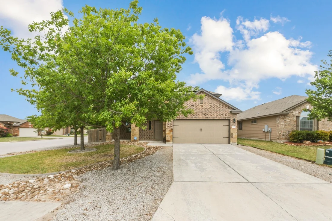 Photo of 301 Serpentine LN