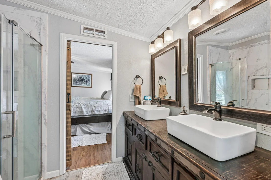 Photo of 541 Hidden Oaks DR