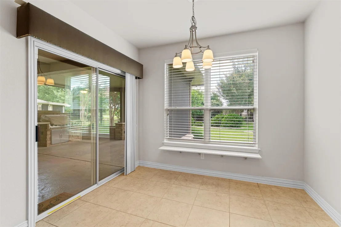 Photo of 106 Angelina CV