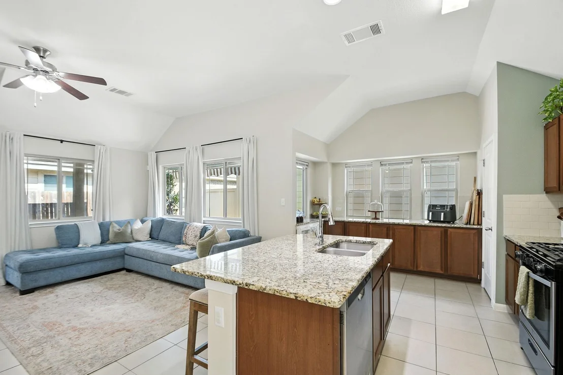 Photo of 112 Trailstone DR