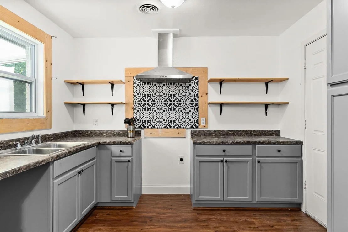 Photo of 1202 Illinois Ave