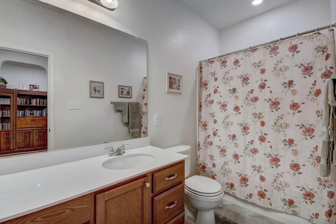 Photo of 335 Alamosa DR