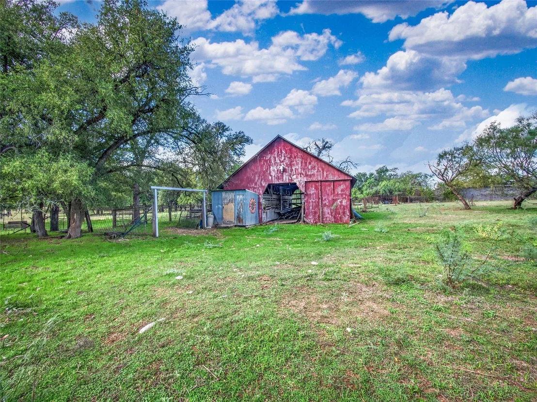 Photo of 7866 County Road 404