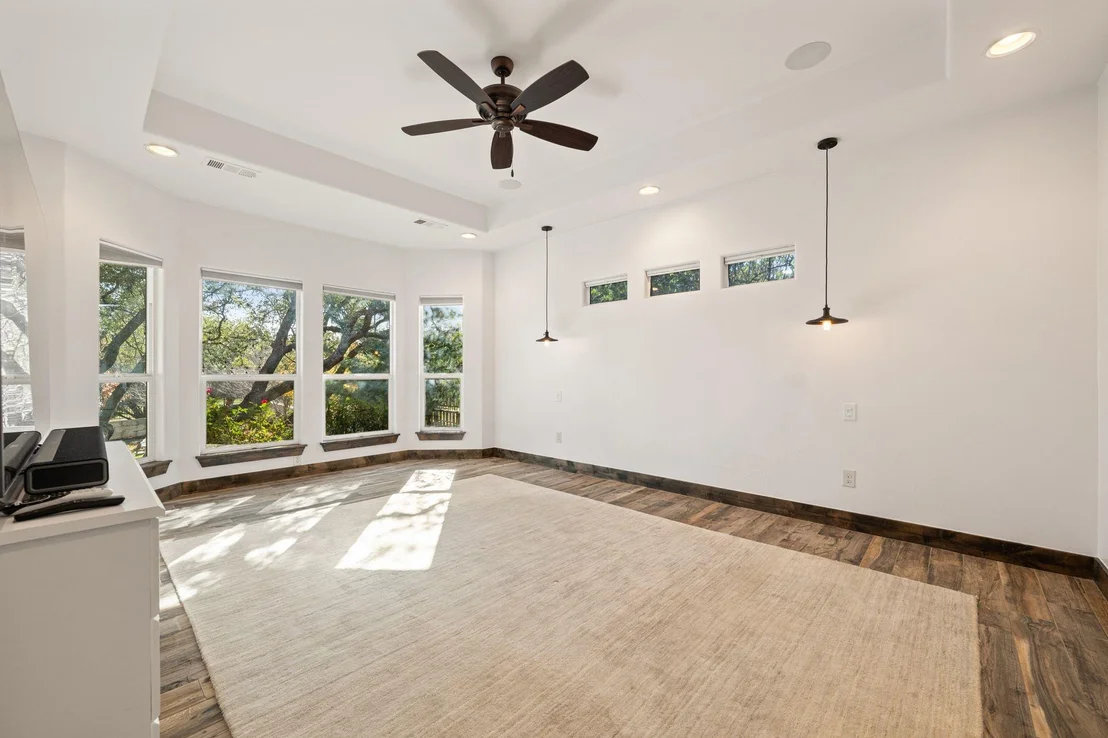 Photo of 303 Emerald WAY