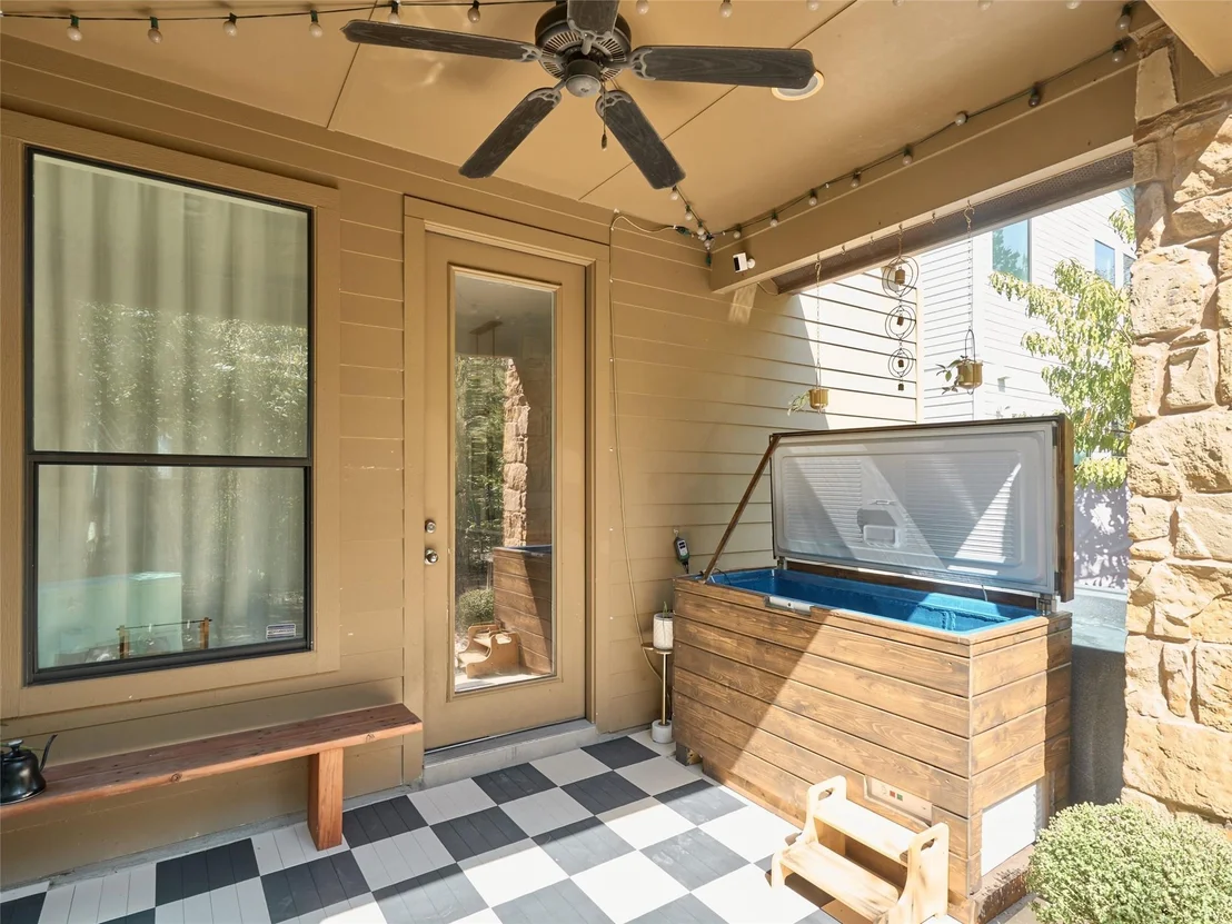 Photo of 1121 Blair WAY