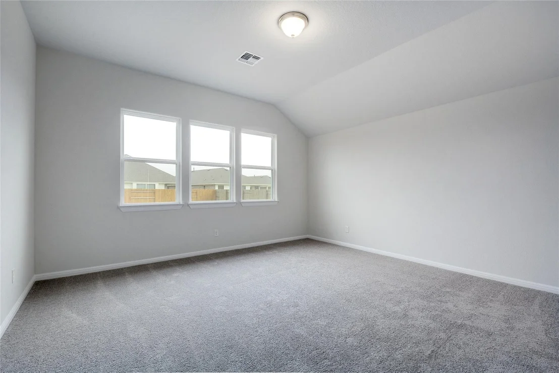 Photo of 134 Edgewater TRL