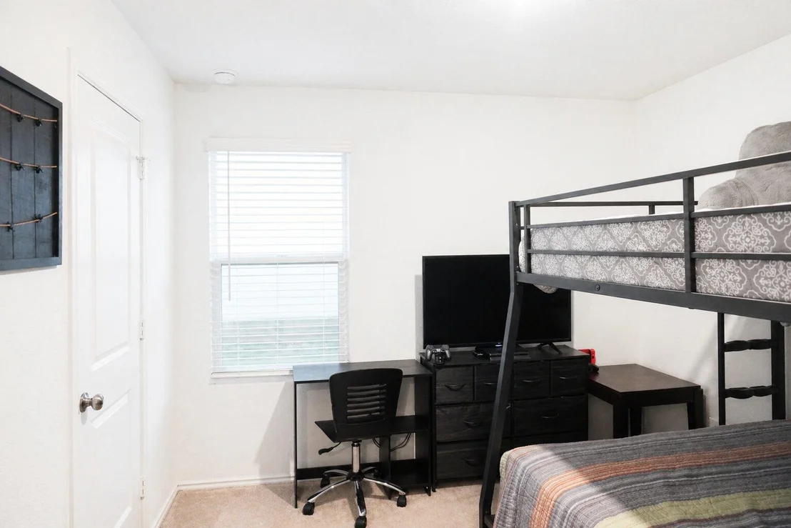 Photo of 609 Marty Allen LOOP