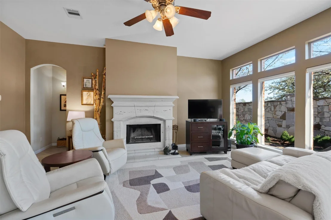 Photo of 2806 Prosperity