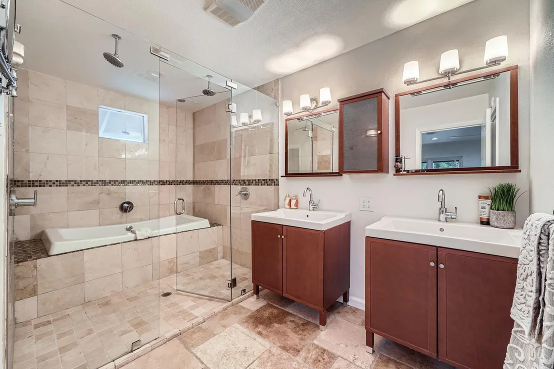 Photo of 3501 Fleetwood DR