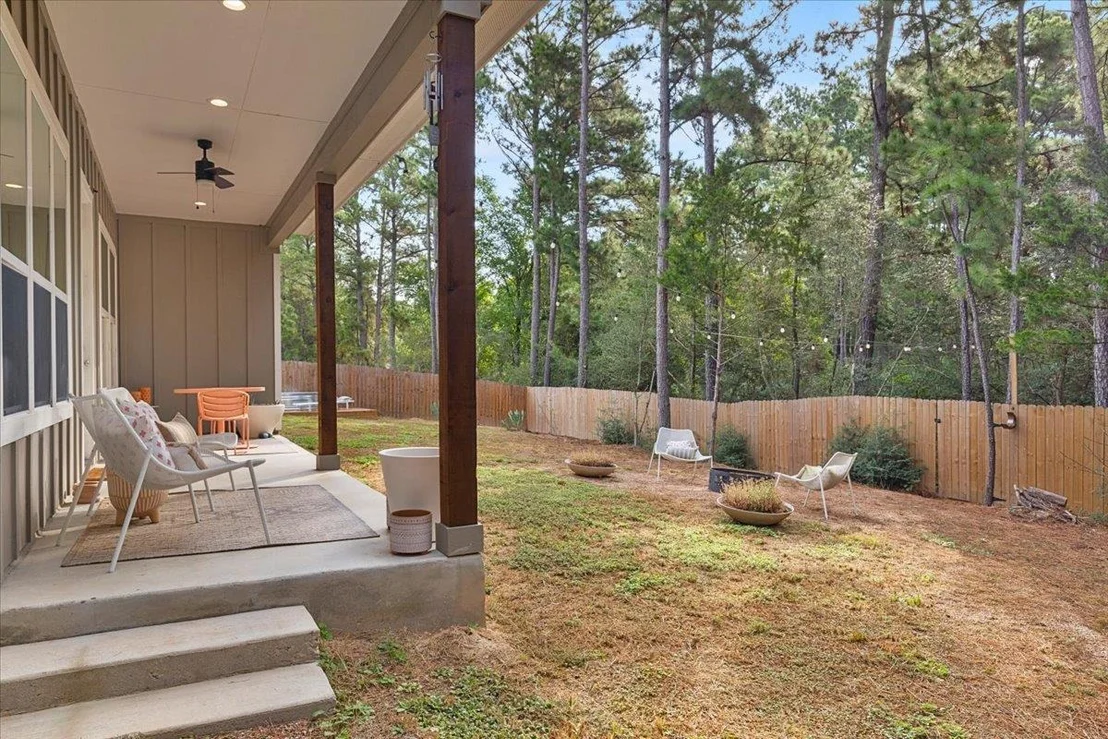 Photo of 133 Lake Point WAY