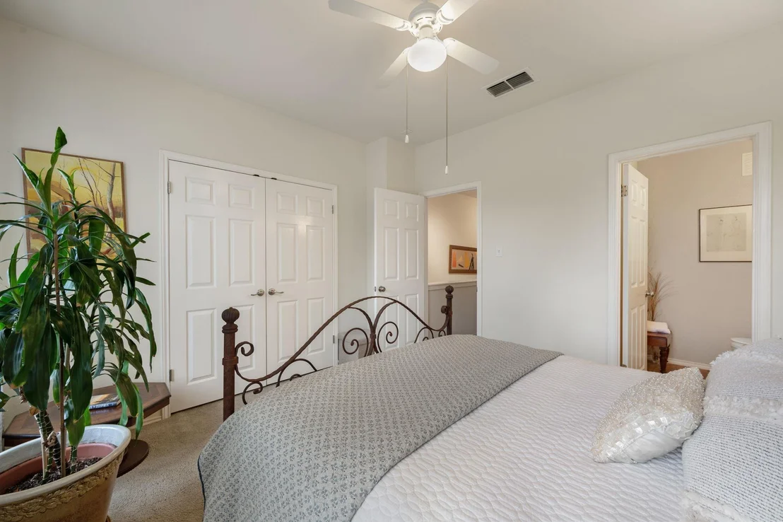 Photo of Unit 32 at 12401 Los Indios TRL