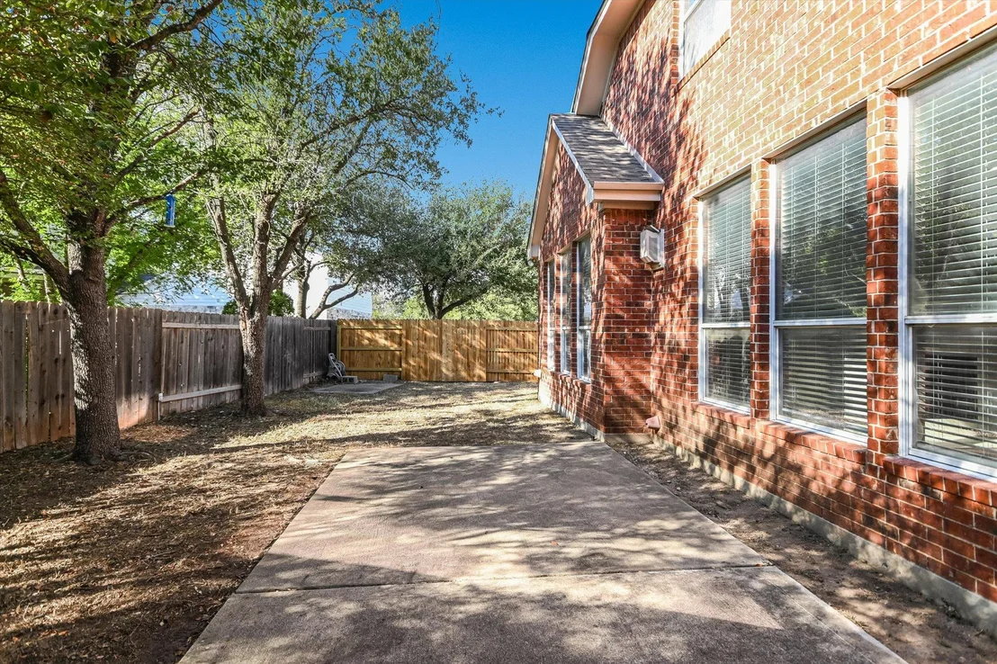 Photo of 1709 Maize Bend DR