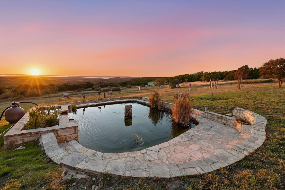 Photo of 450 Threadgill Ranch RD