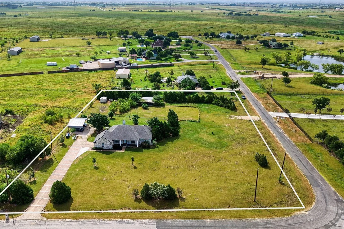 Photo of 4900 Gate Dancer LN