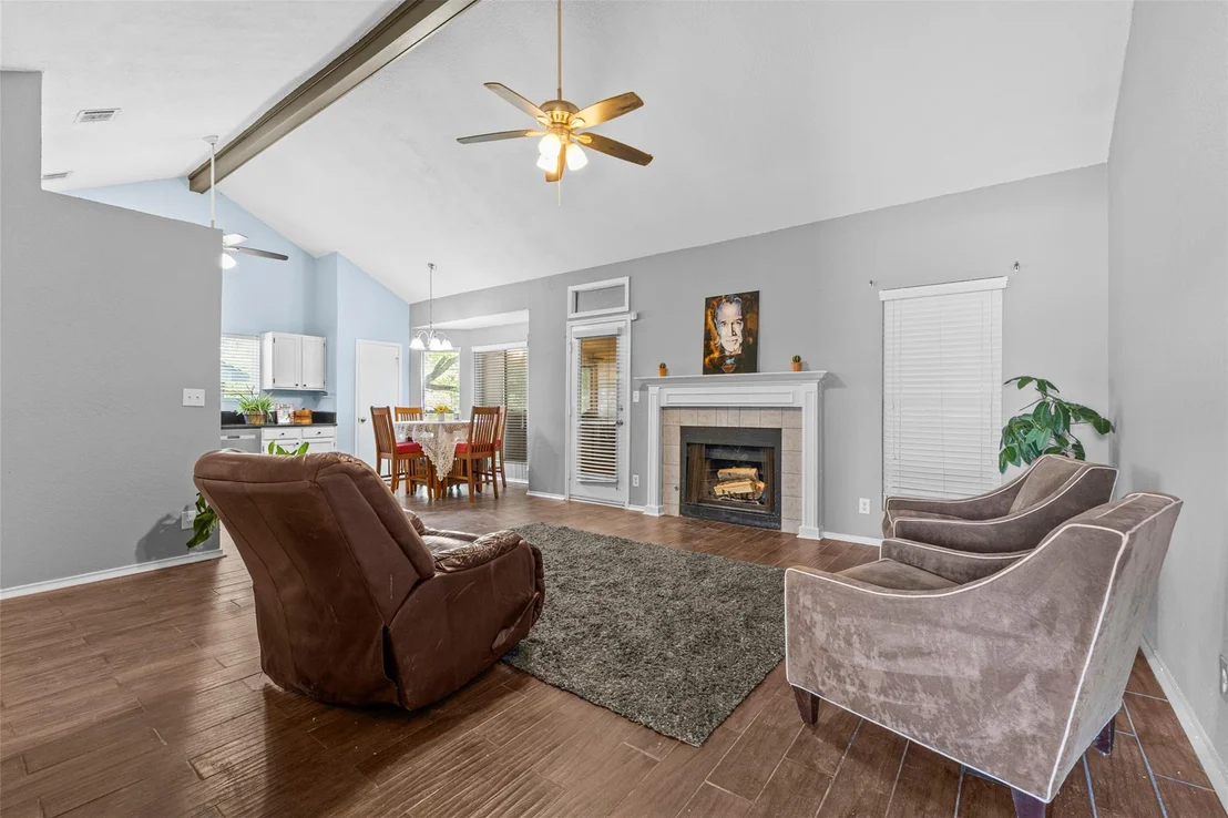 Photo of 16503 Edgemere DR