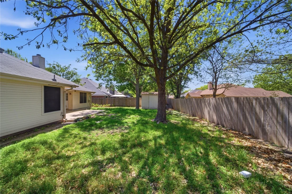 Photo of 1014 Pine Creek DR