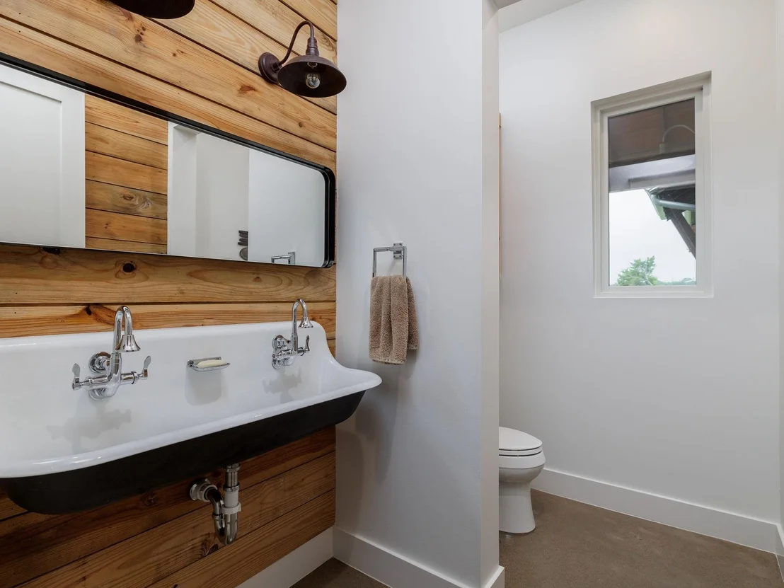 Photo of 10801 Flashpoint CT