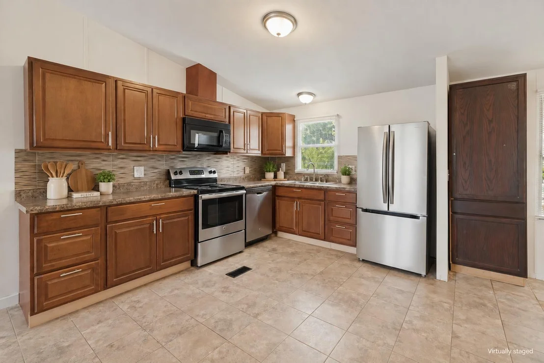 Photo of 141 Davie LN