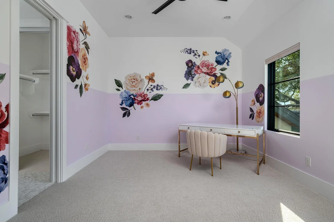 Photo of 200 Birdstone LN