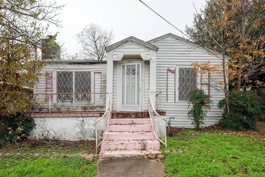 Photo of 2009 Hamilton Ave