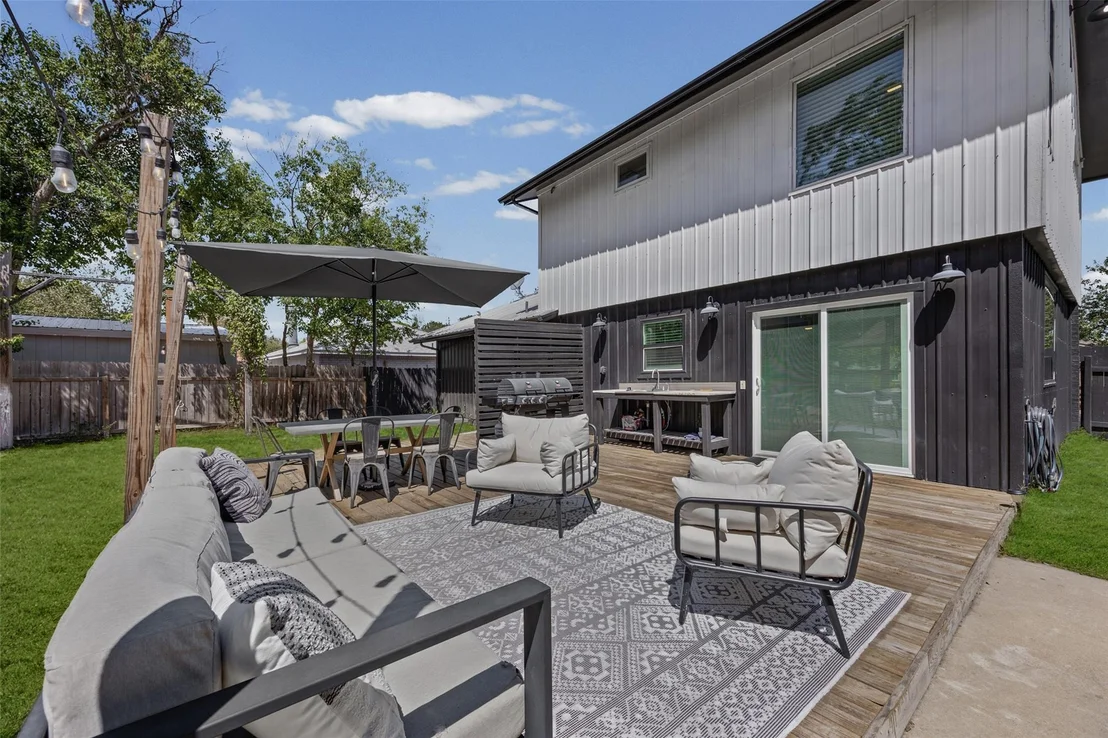 Photo of 1101 Kenyon DR