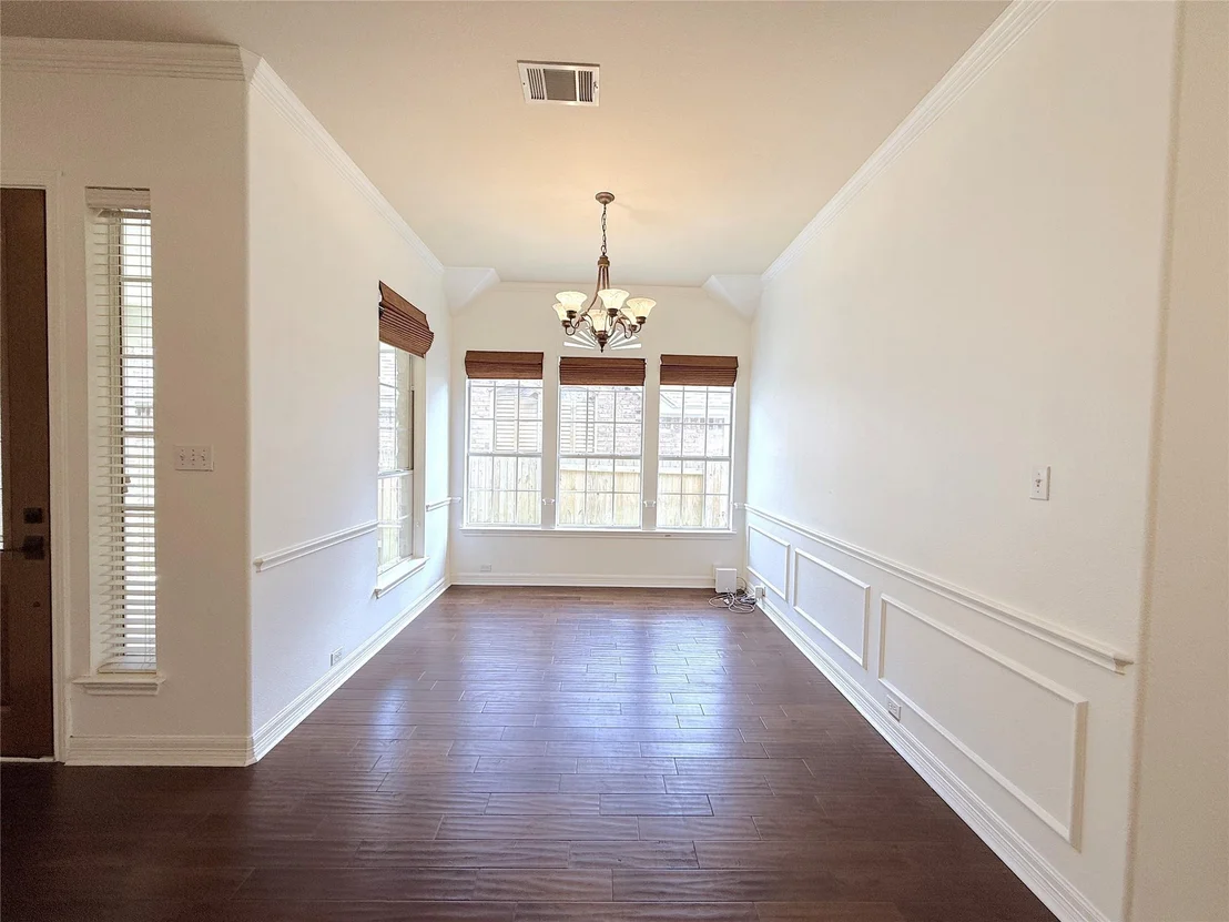 Photo of 14936 Thatcher DR