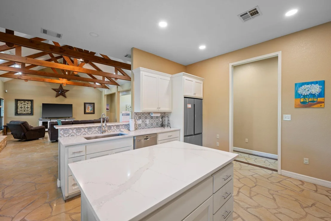 Photo of 302 Guadalupe River DR