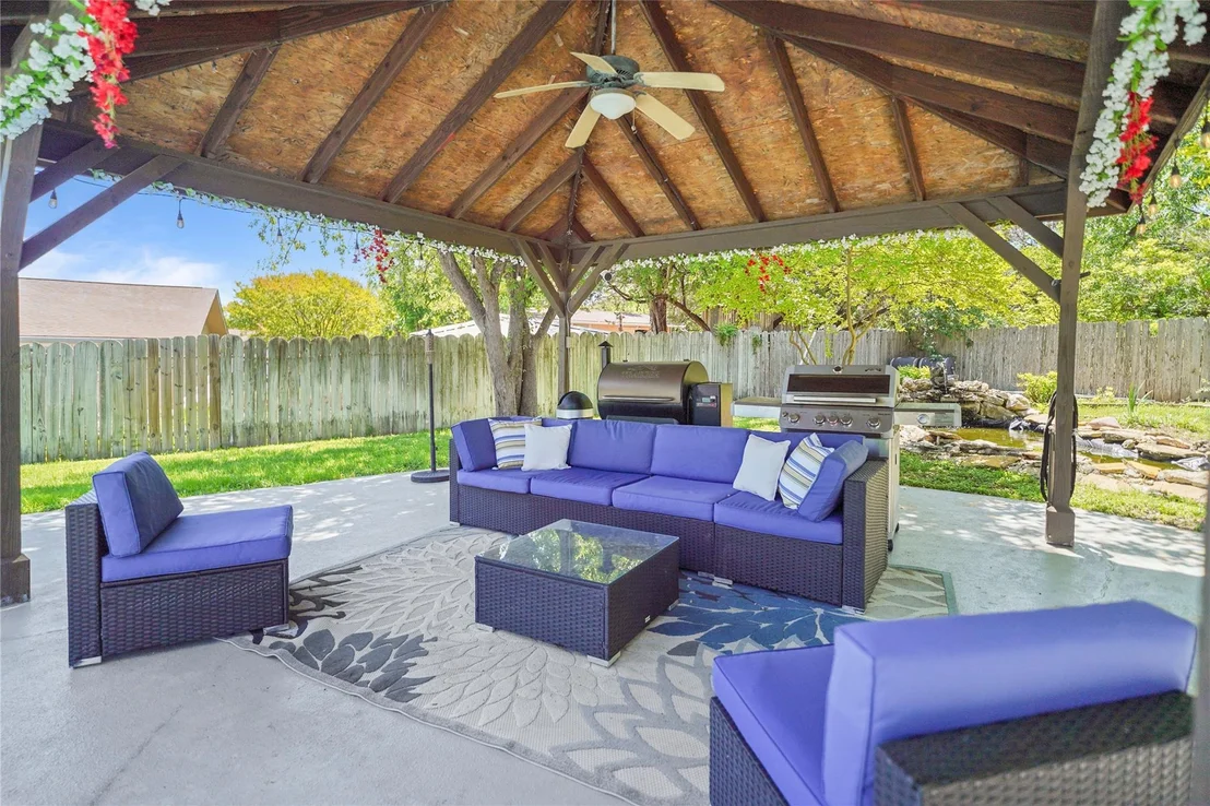 Photo of 731 Verna Lee BLVD