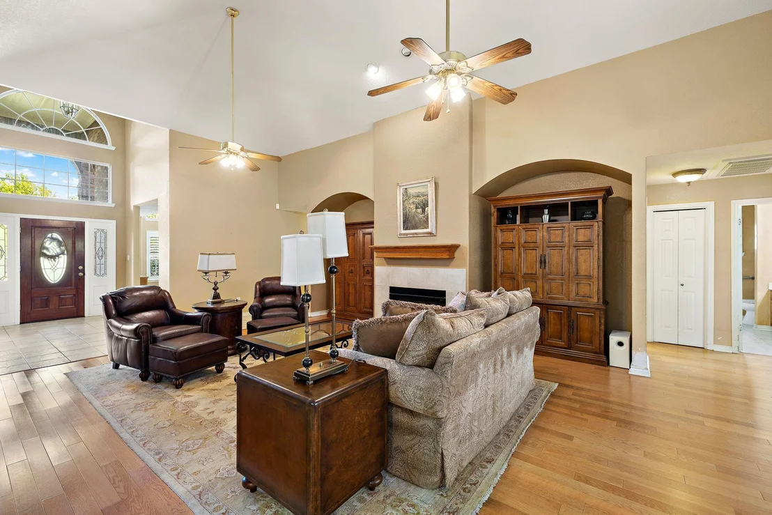 Photo of 15 Meadow RUN