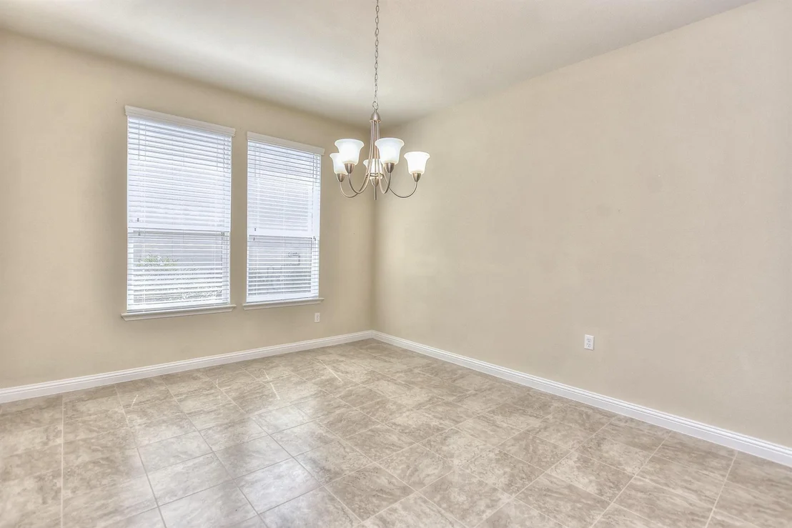 Photo of 107 Davis Mountain CIR