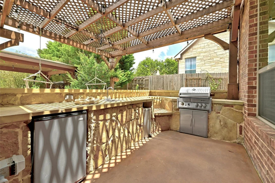 Photo of 331 Aspen DR