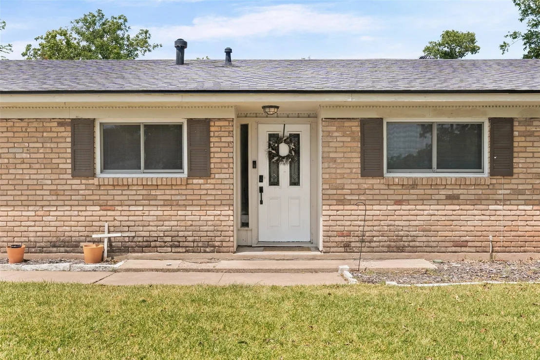 Photo of 3302 Chisholm TRL