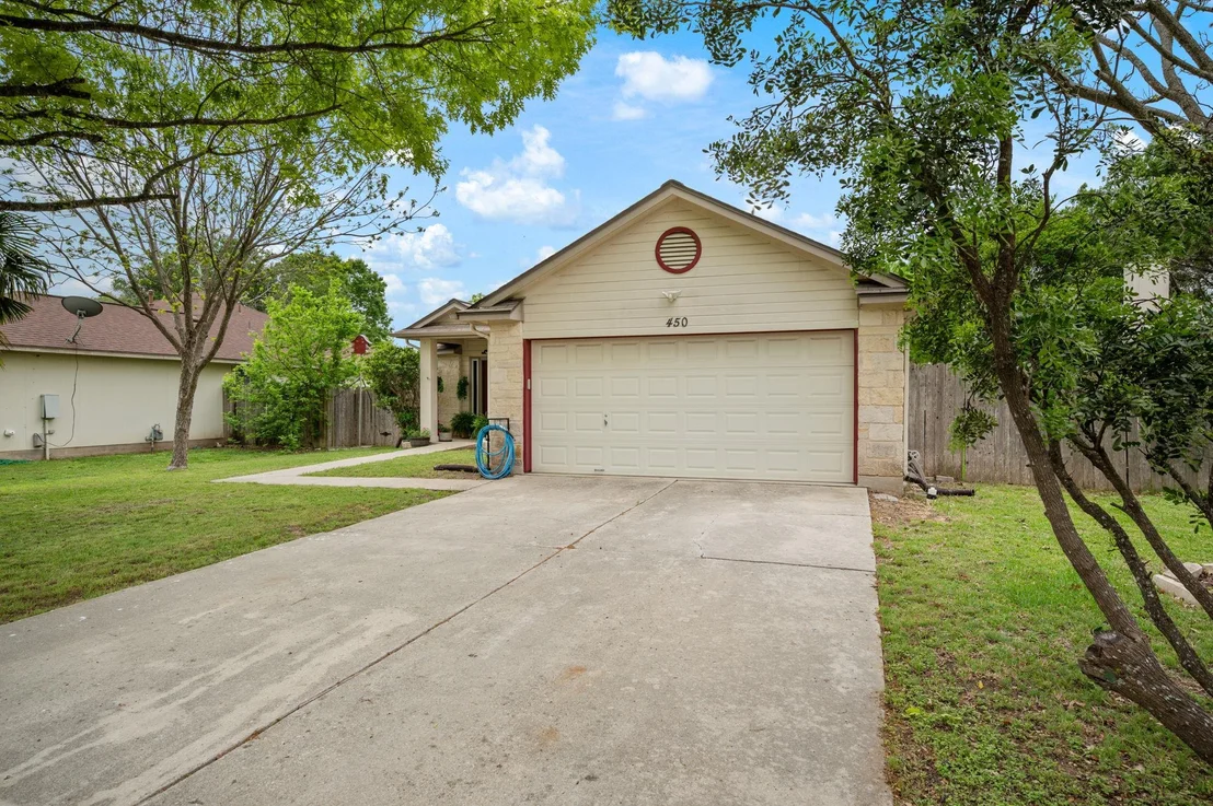 Photo of 450 Zebra DR