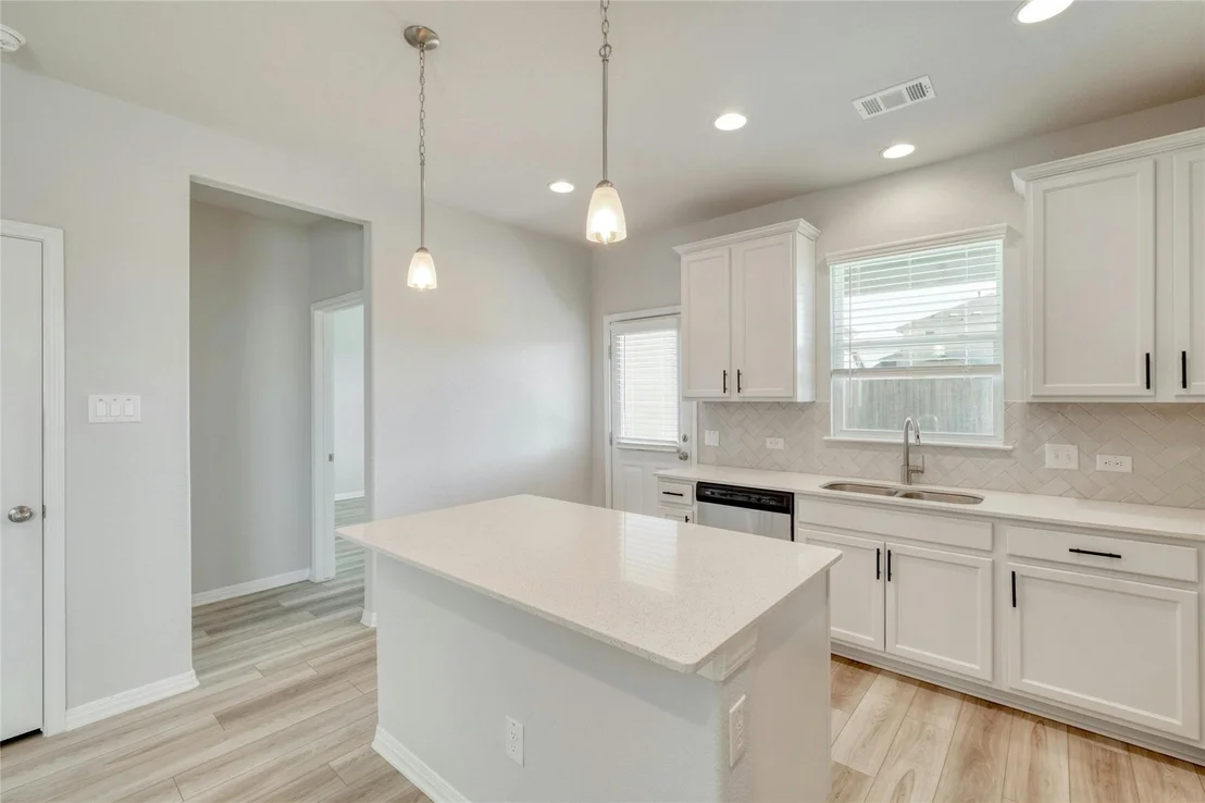 Photo of 12101 CORSICANA TRL