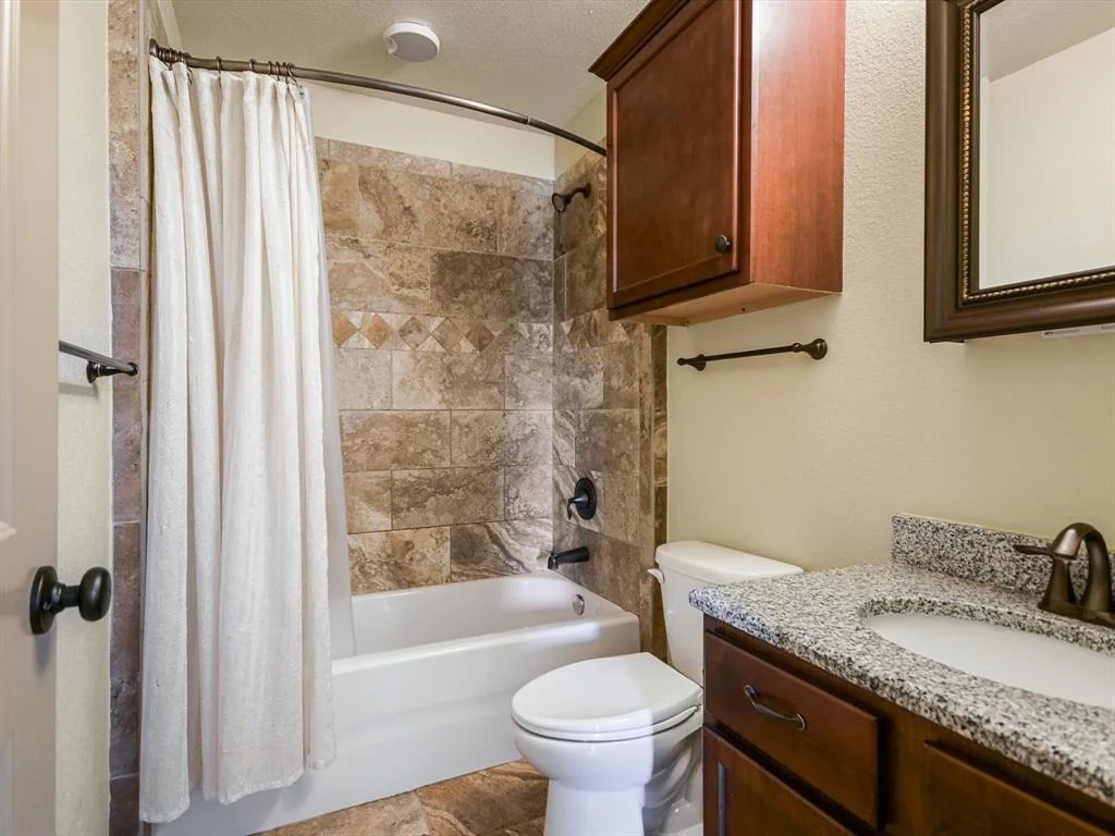 Photo of 10807 Glenview CIR