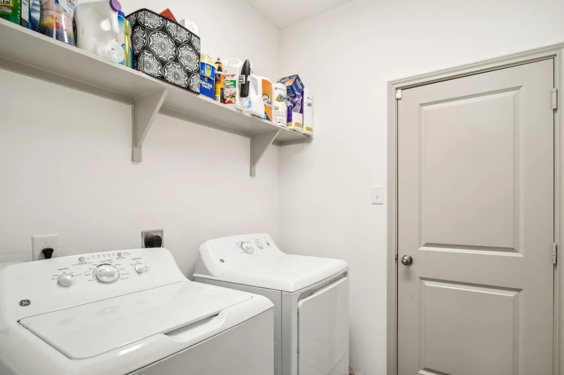 Photo of 6913 McGregor LOOP