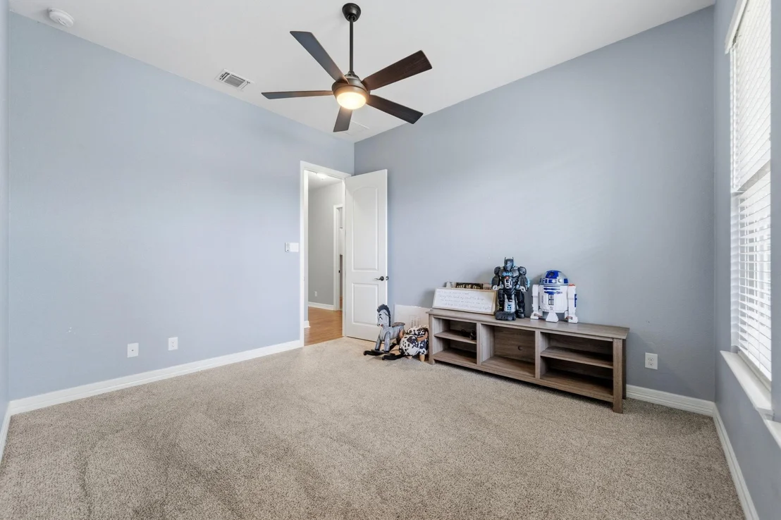 Photo of 413 Bedford DR