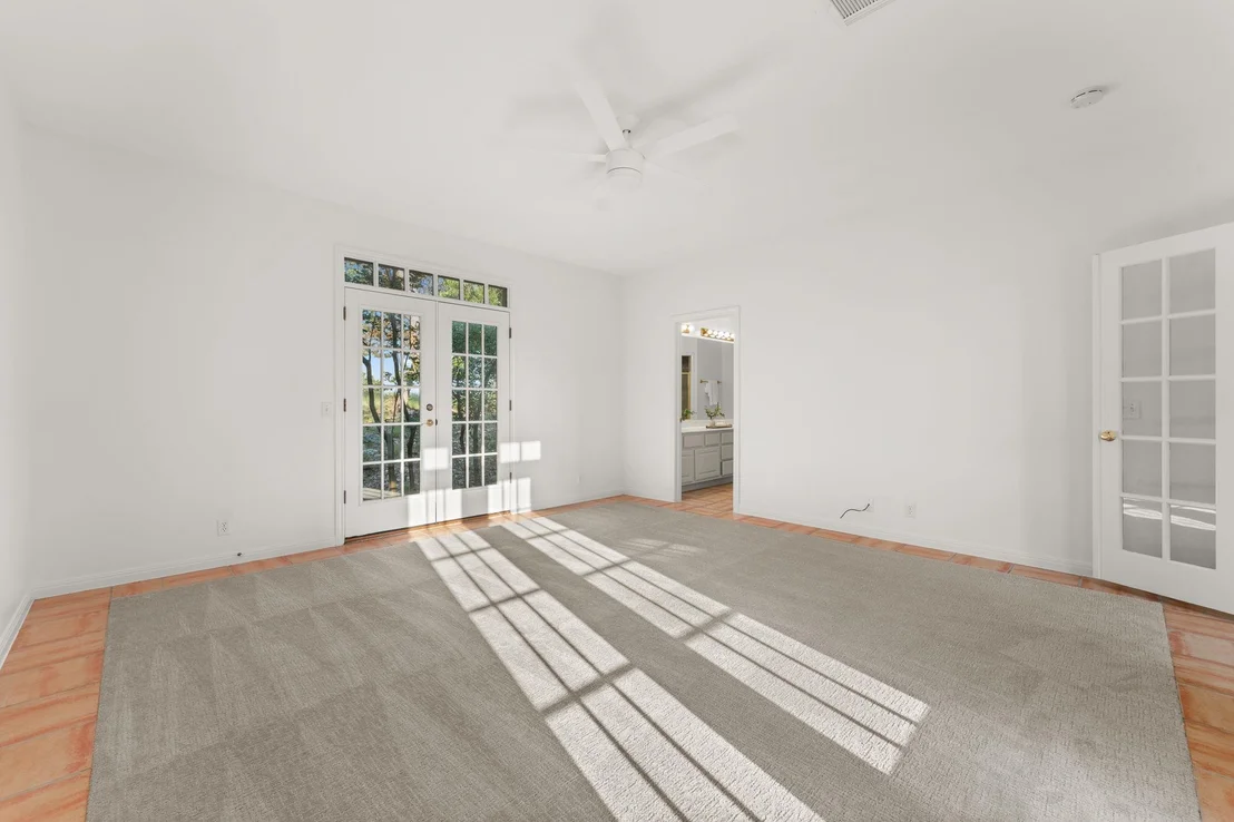 Photo of 5913 N West PL