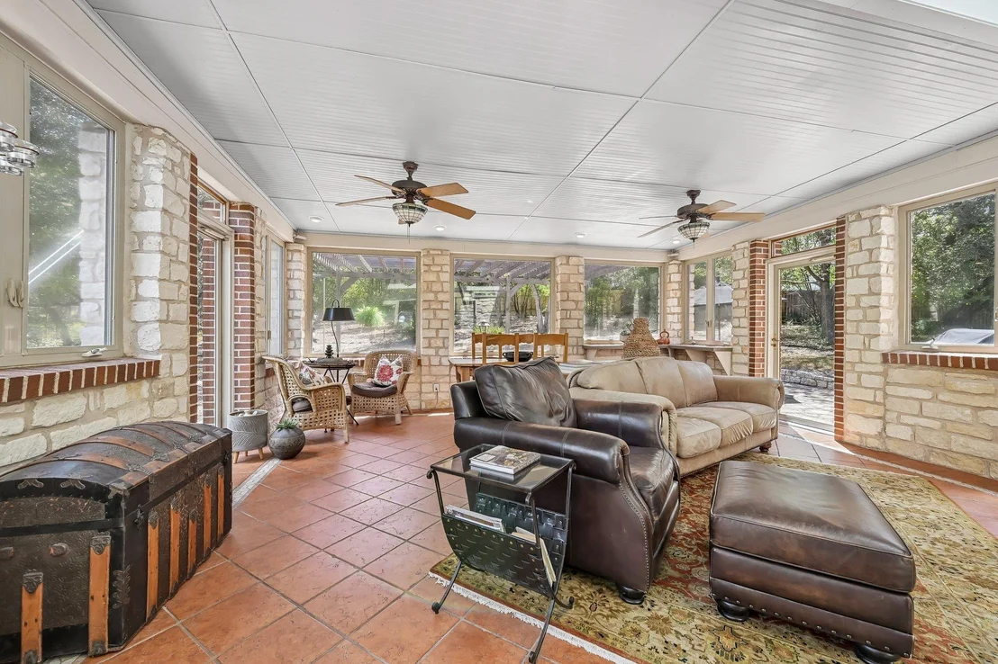 Photo of 6009 Diamond Head DR