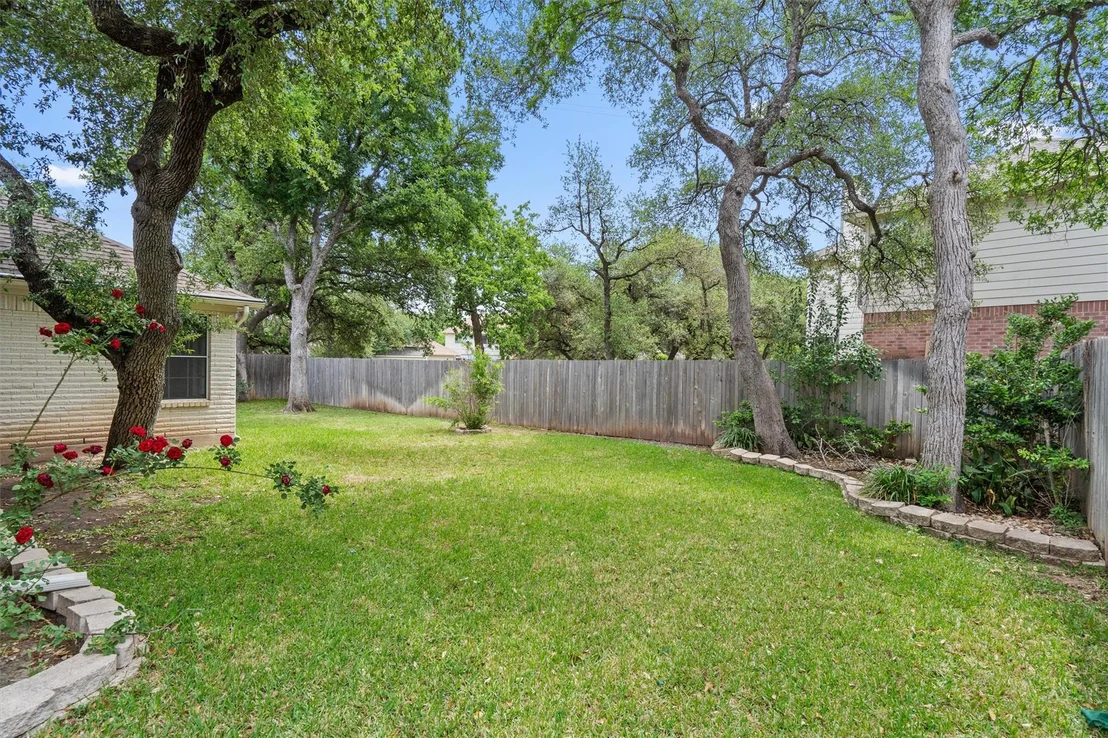 Photo of 2820 Blue Jay DR