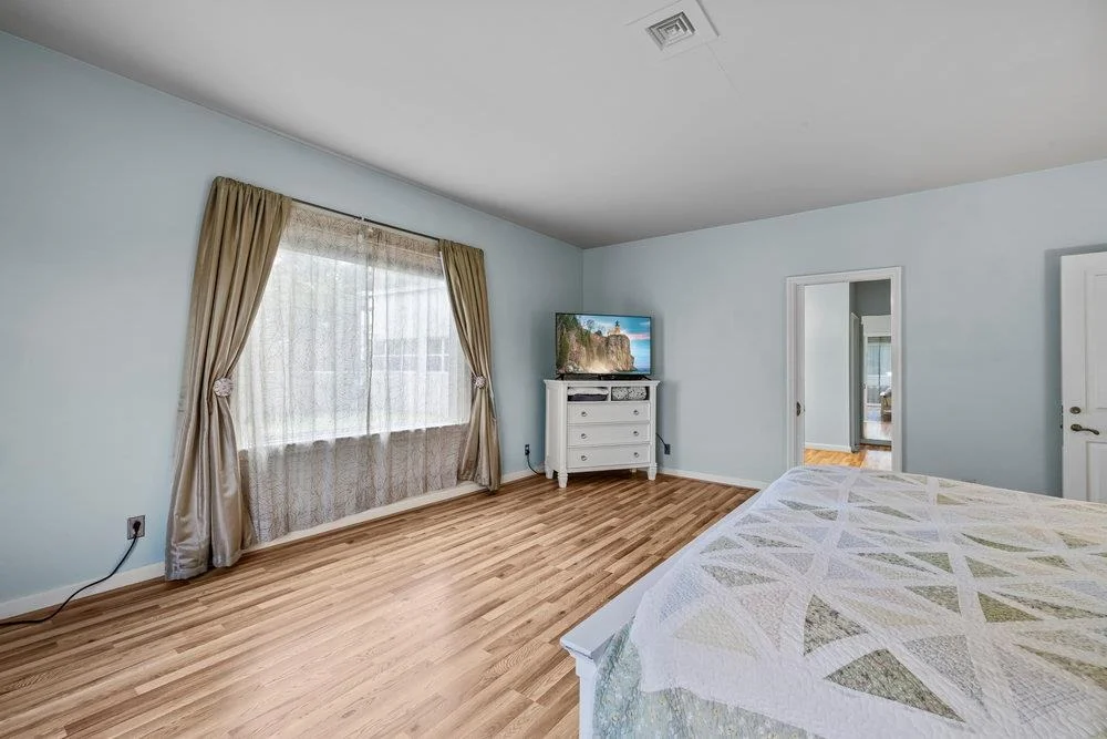 Photo of 707 W Thompson Ave