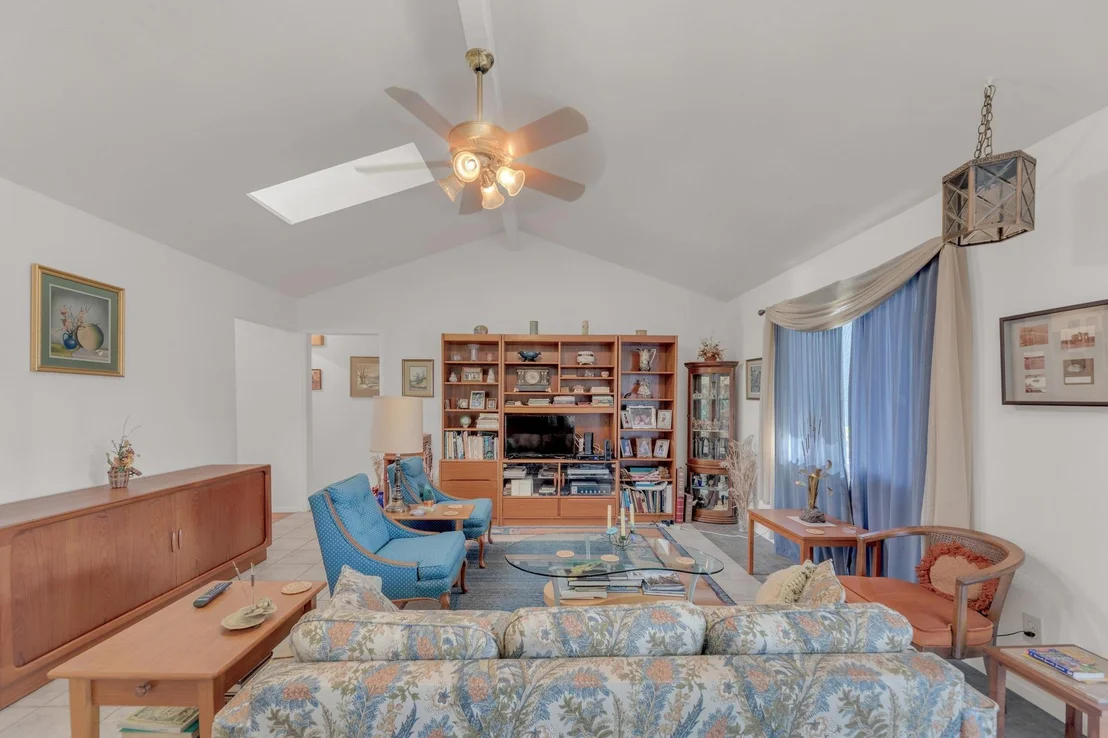 Photo of 3201 Foster LN