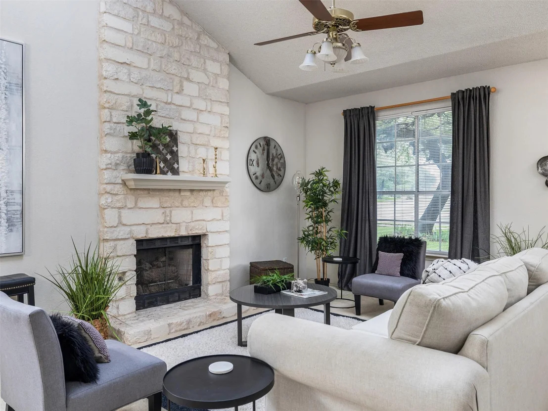 Photo of 13001 Tamayo DR