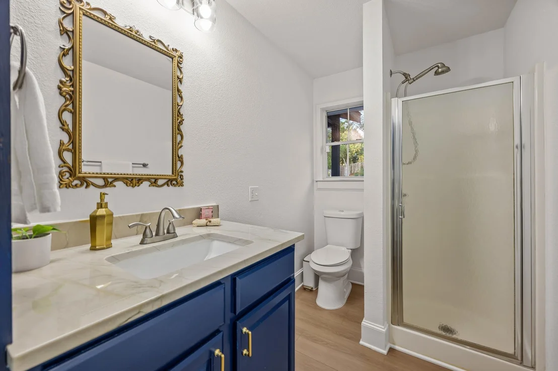 Photo of 8012 Bernard ST